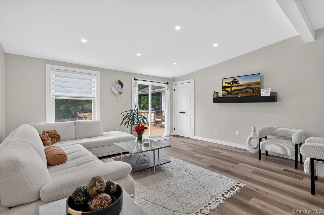 Photo of 140 Rabbit Run Road
