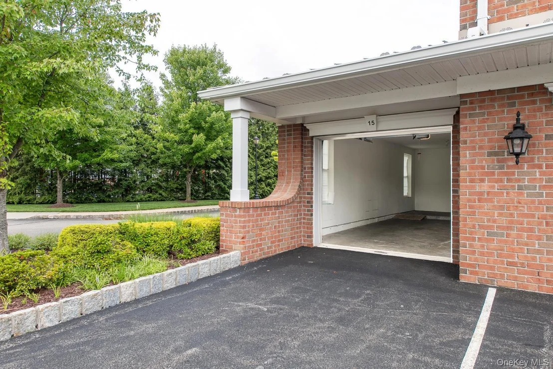 Photo of 734 Regency Drive