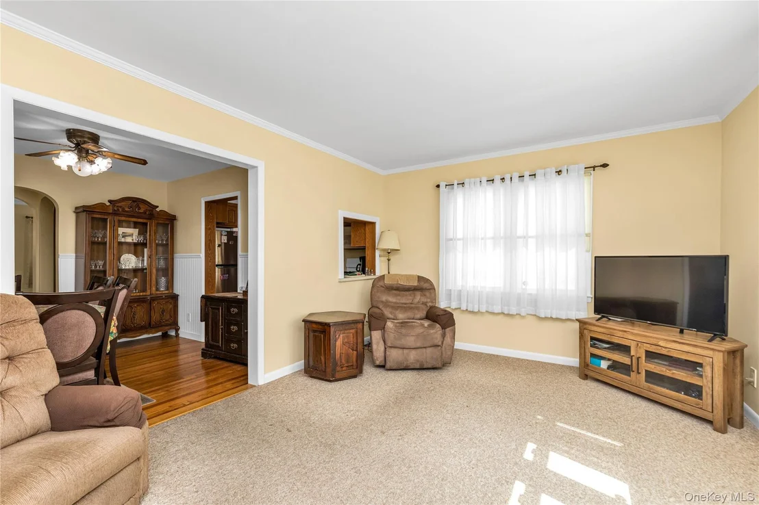 Photo of 107 Aster Drive