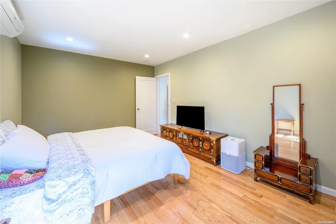 Photo of 73 Devonshire Drive