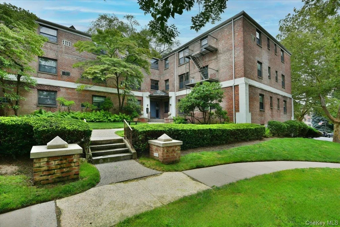 Photo of Unit 3F at 1 TERRACE Circle