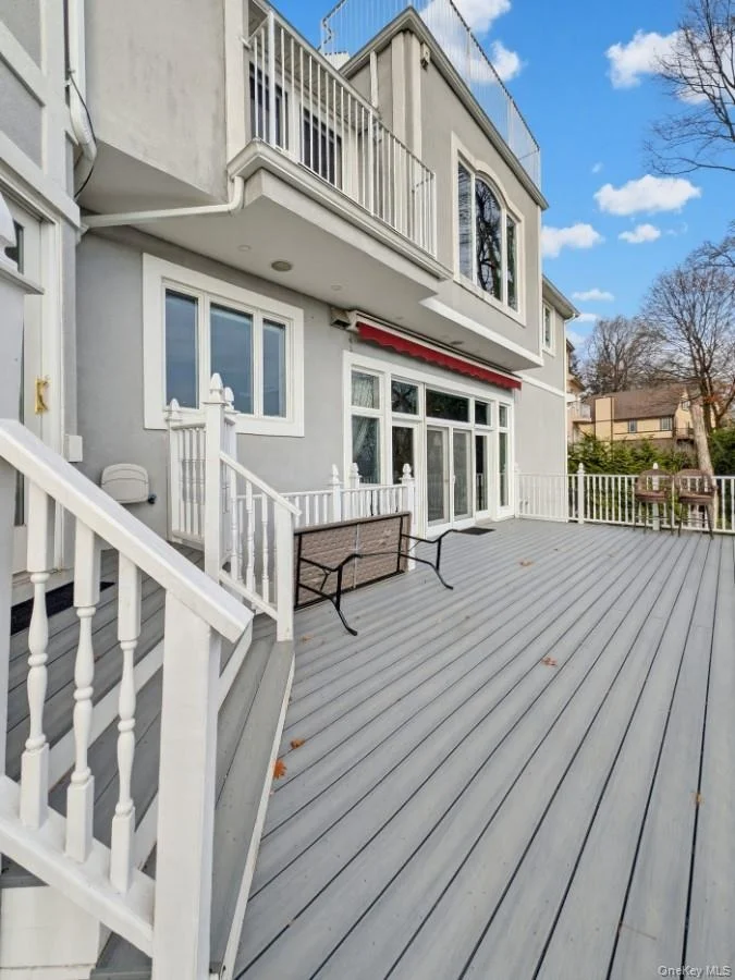 Photo of 174 Douglas