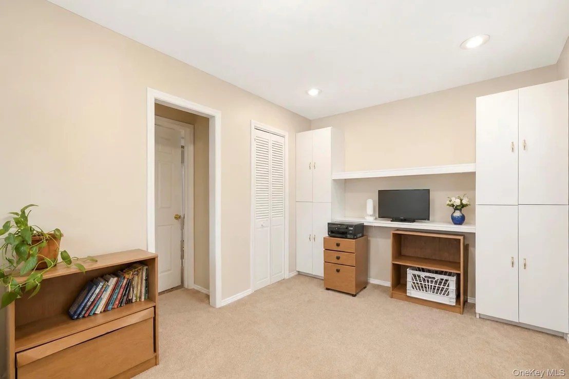 Photo of 117 Selden Boulevard