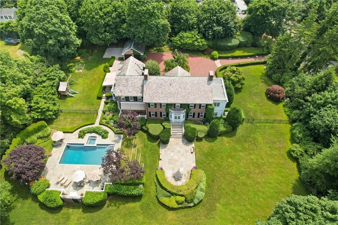 Photo of 55 Hillside Road