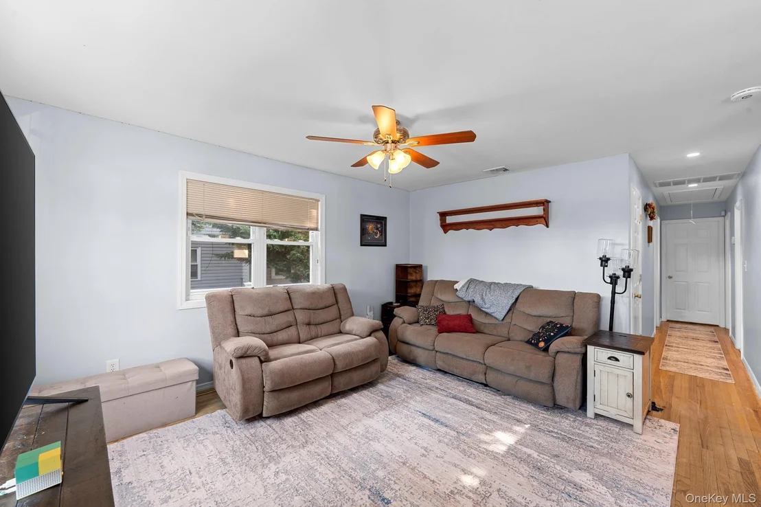 Photo of 30 44th Street