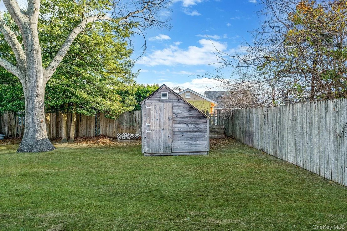 Photo of 31 Walnut Avenue