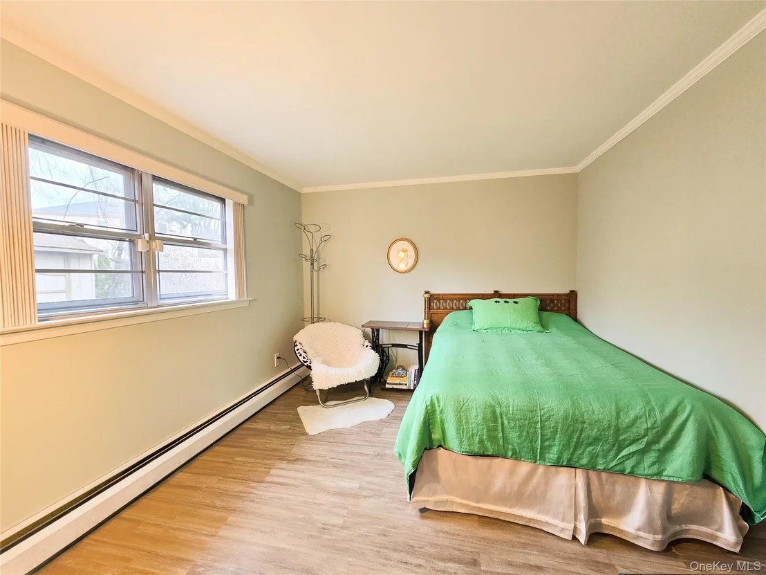 Photo of 112 Crescent Drive