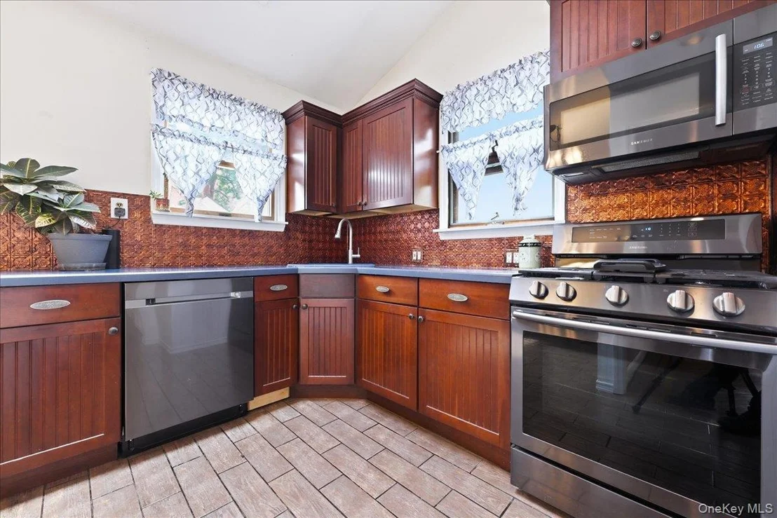 Photo of 79 Amherst Road