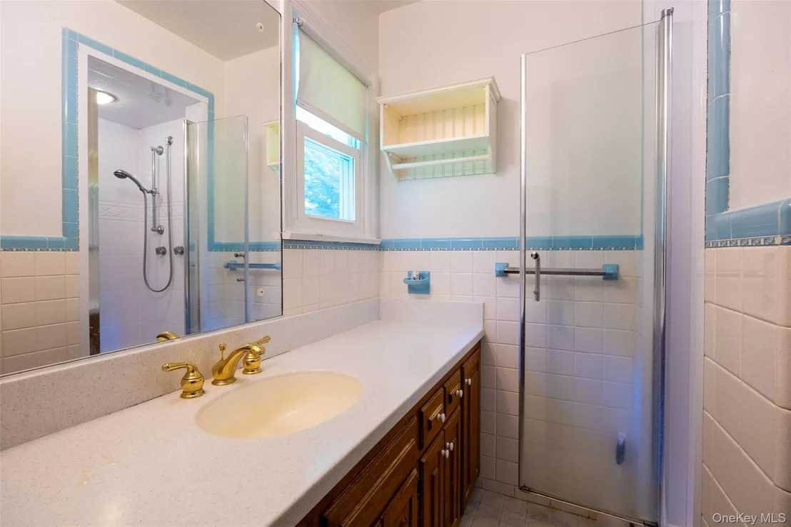 Photo of 1007 Haverstraw Road