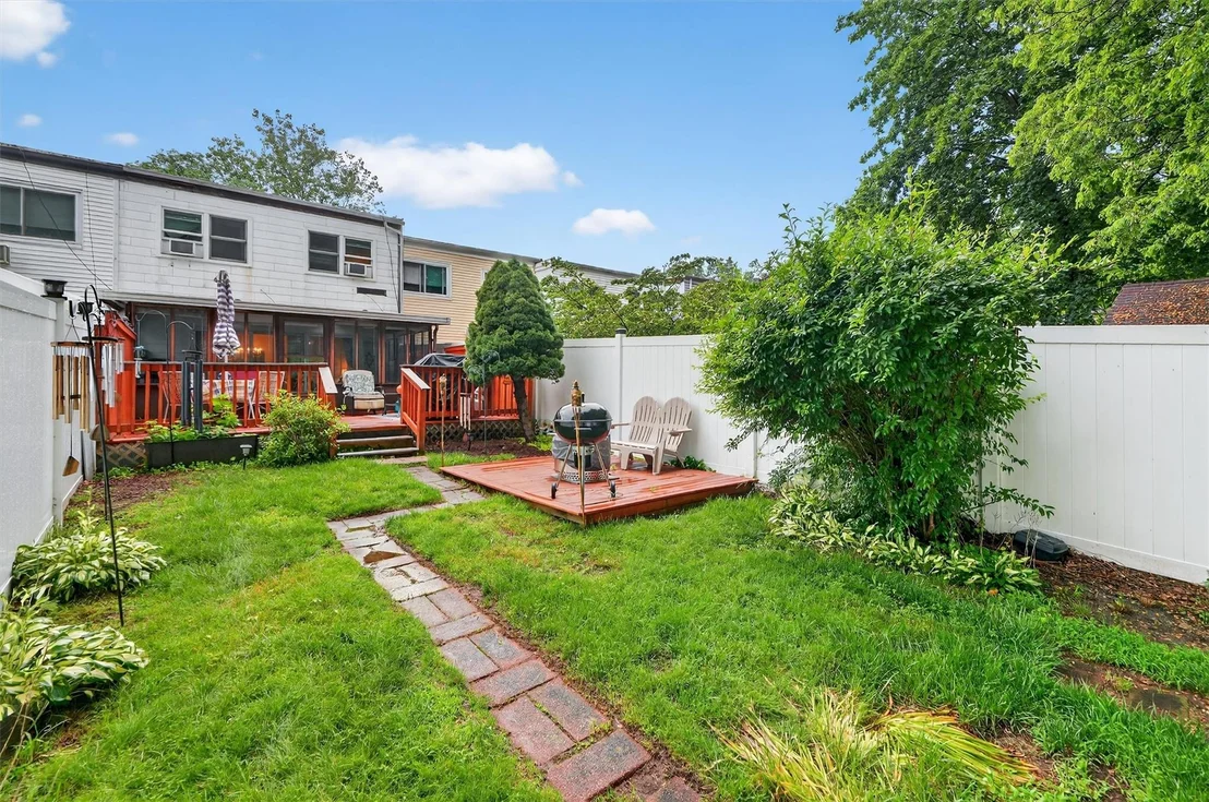 Photo of 114 Halgren Crescent