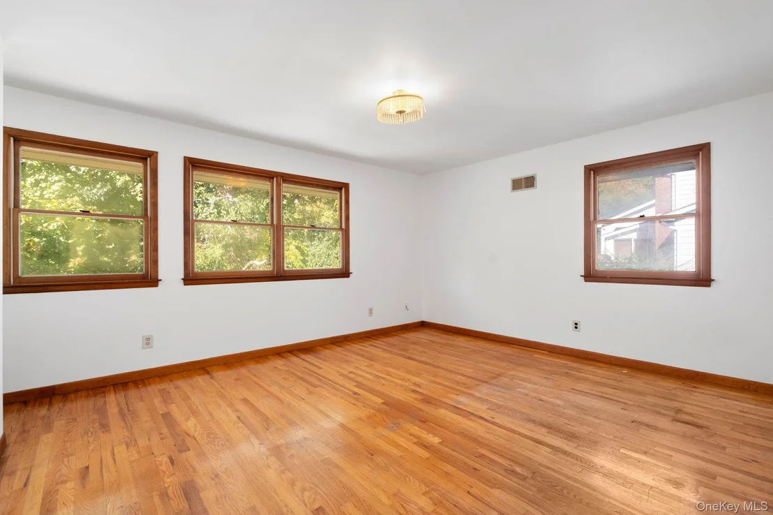 Photo of 37 Cathy Road