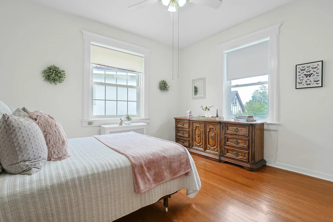 Photo of 233 Commonwealth Avenue