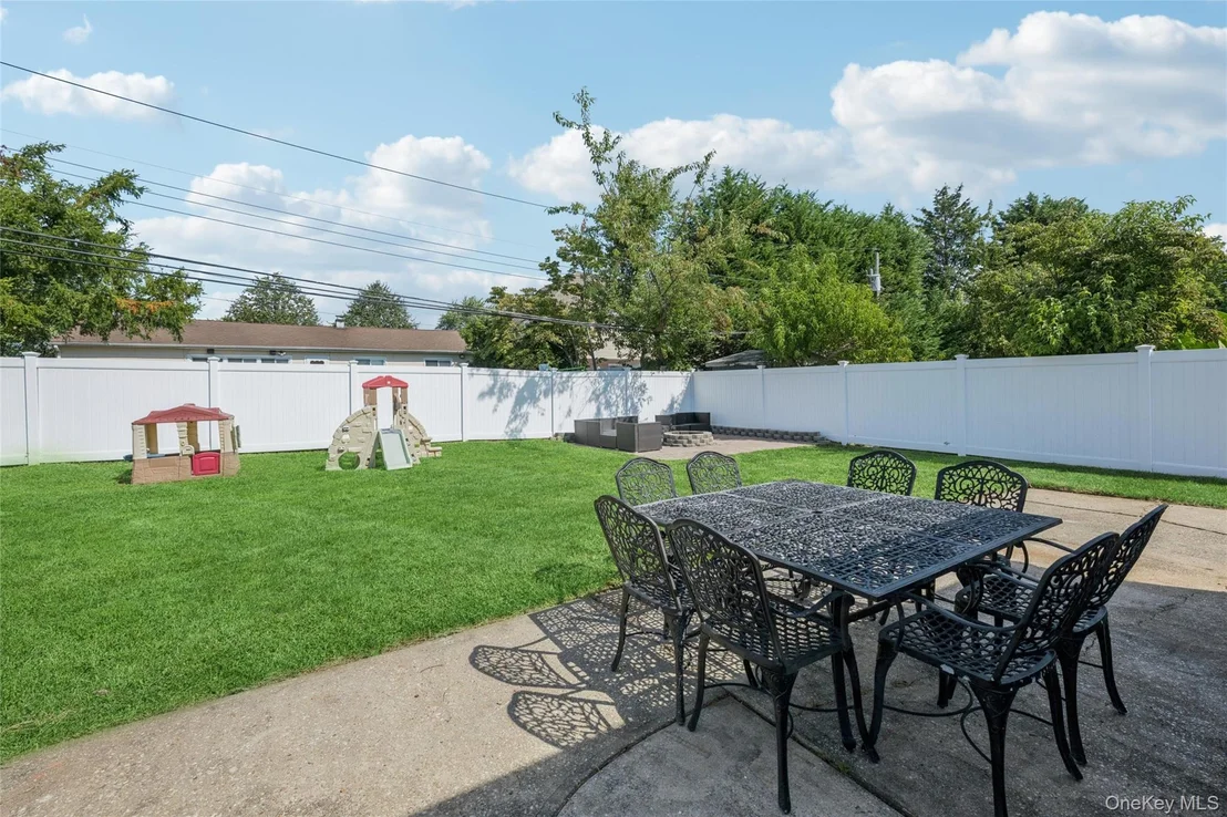 Photo of 12 Lillian Lane