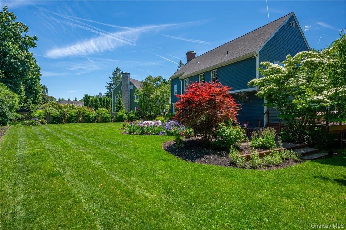 Photo of 64 Bradford Avenue