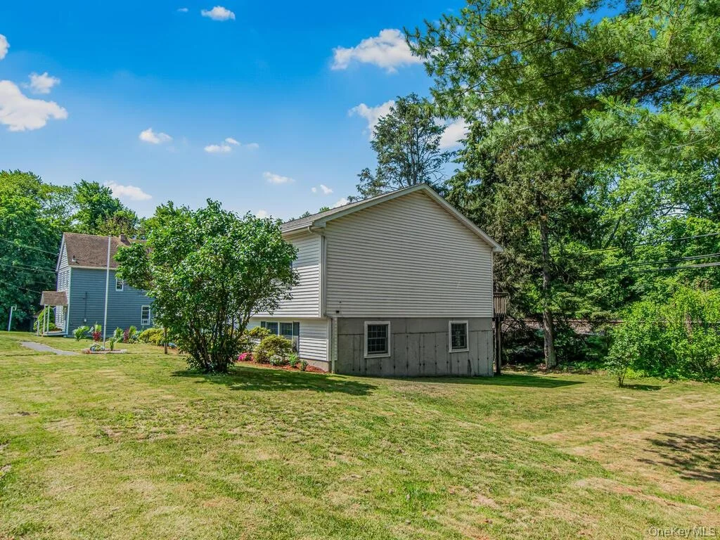 Photo of 237 Brady Avenue