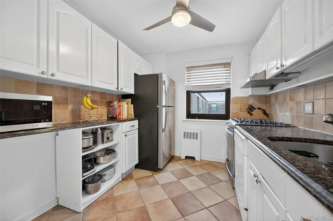 Photo of Unit 3A at 5 Terrace Circle