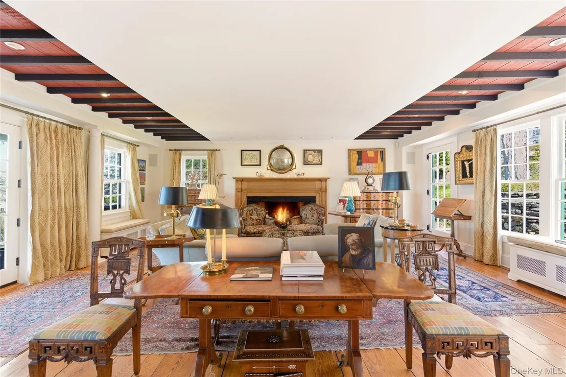 Photo of 80 Shore Road