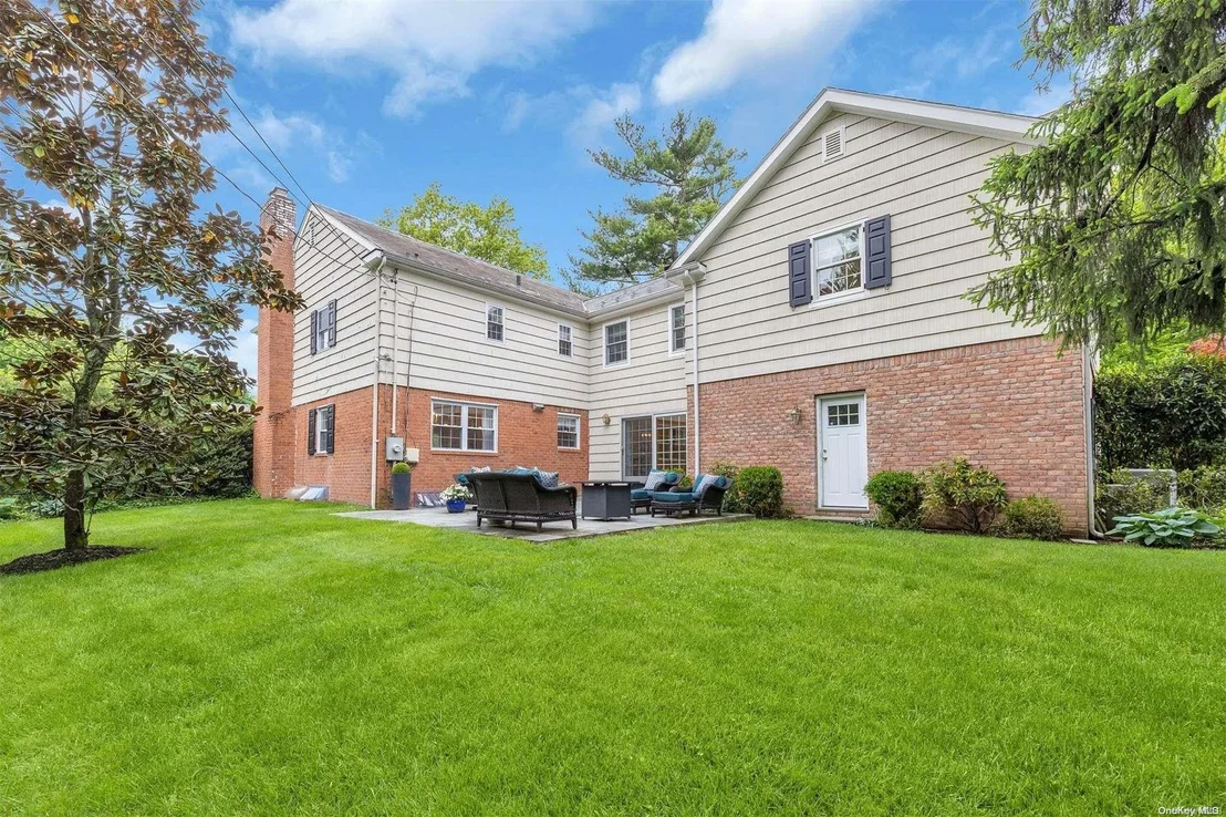 Photo of 325 Trumbull Road
