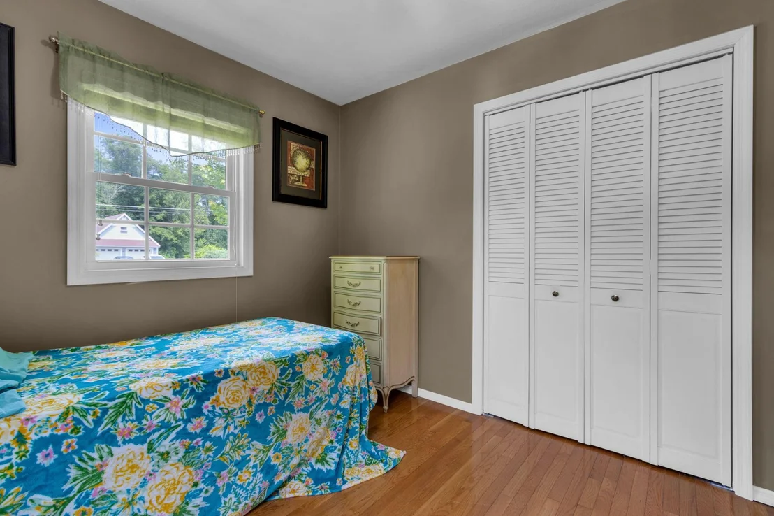 Photo of 42 Robin Drive