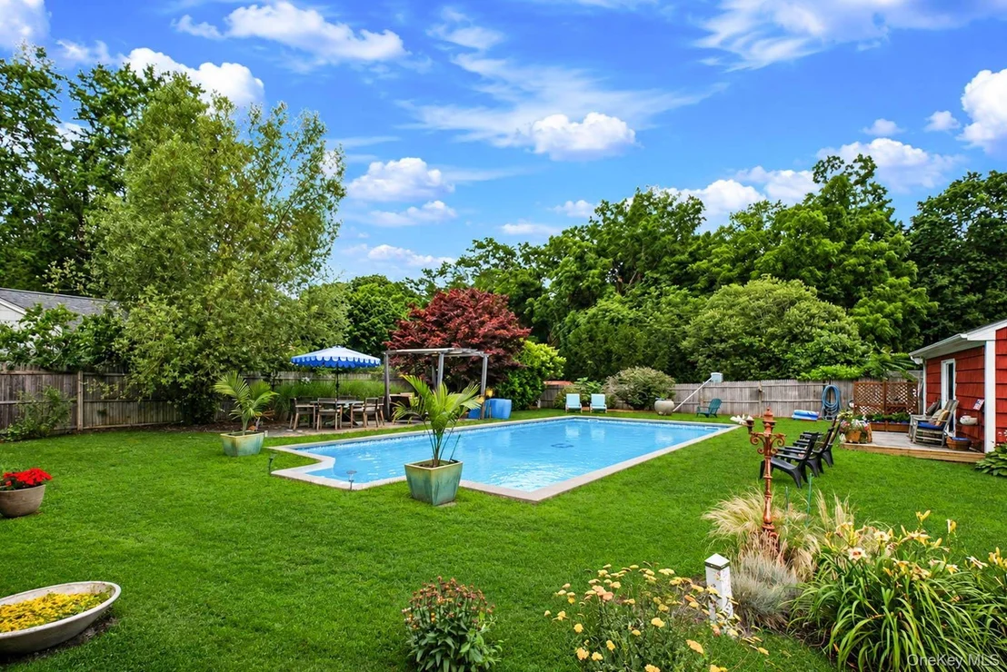 Photo of 312 Riverside Drive