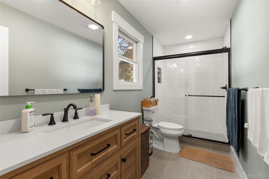 Photo of 10 White Avenue