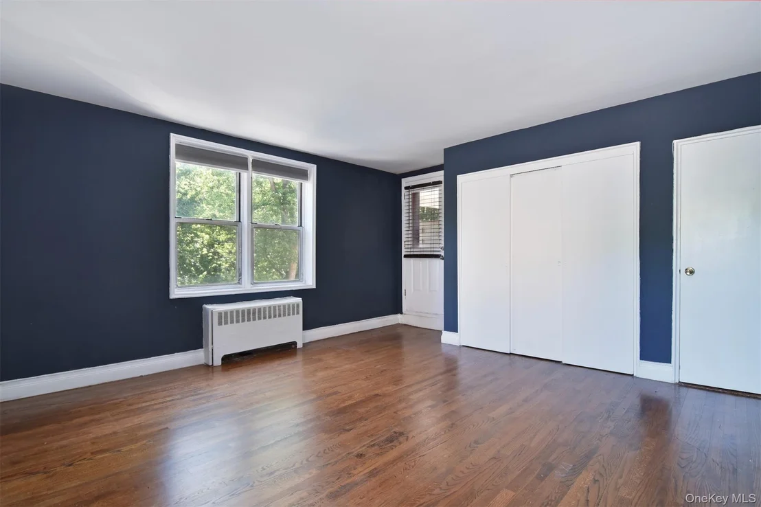 Photo of Unit 2C at 1111 Midland Avenue