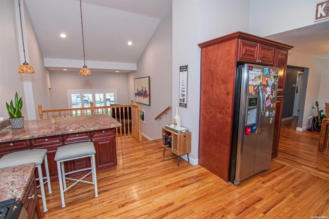 Photo of 350 Aster Road