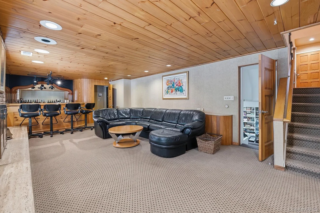 Photo of 7 Carlton Lane