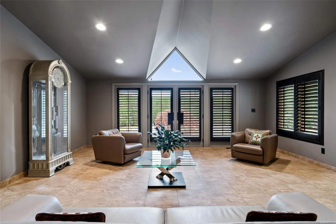 Photo of 145 Crescent Drive