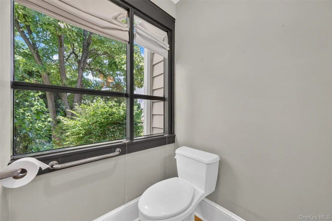 Photo of 9 Teller Avenue