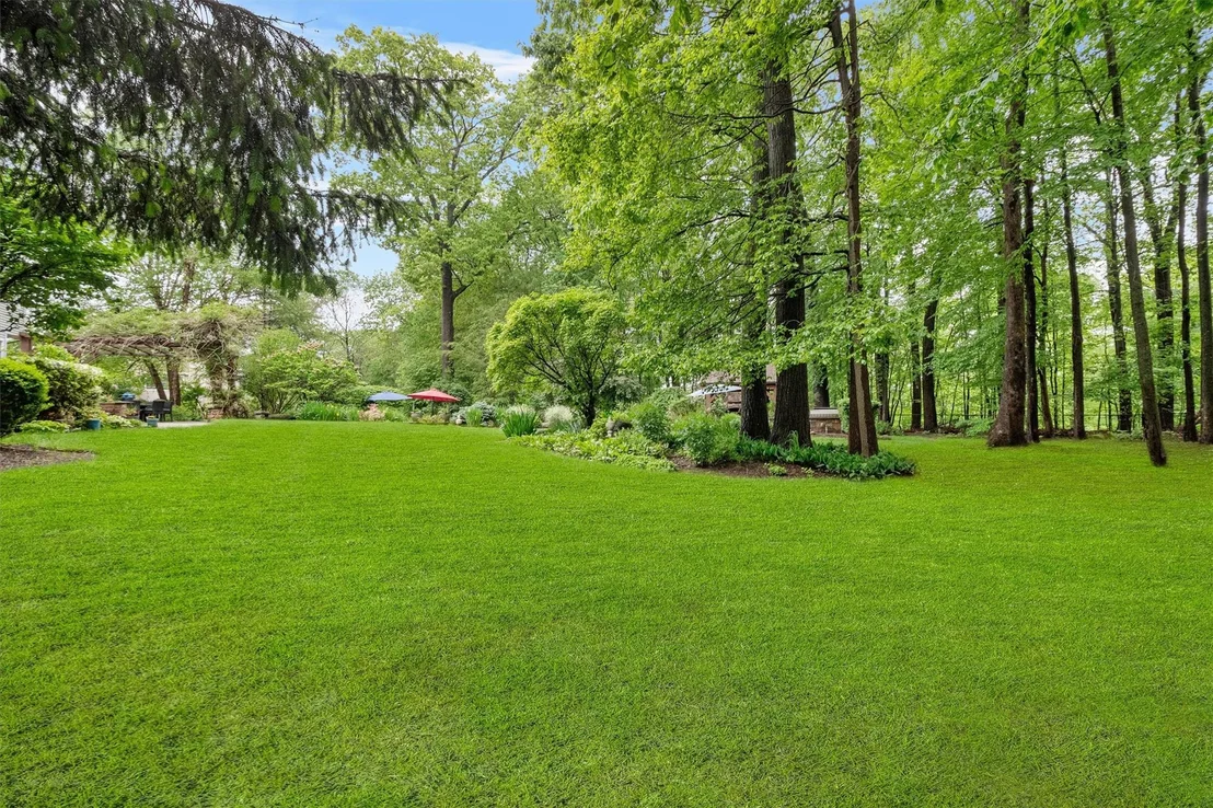 Photo of 21 Golf Course Drive