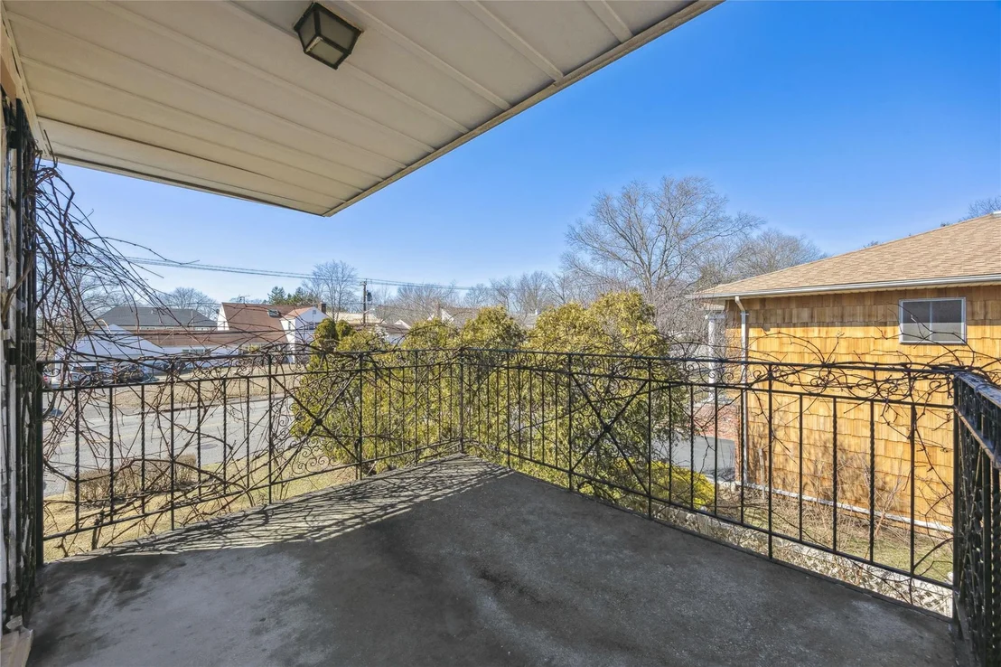 Photo of 132 Crescent Drive