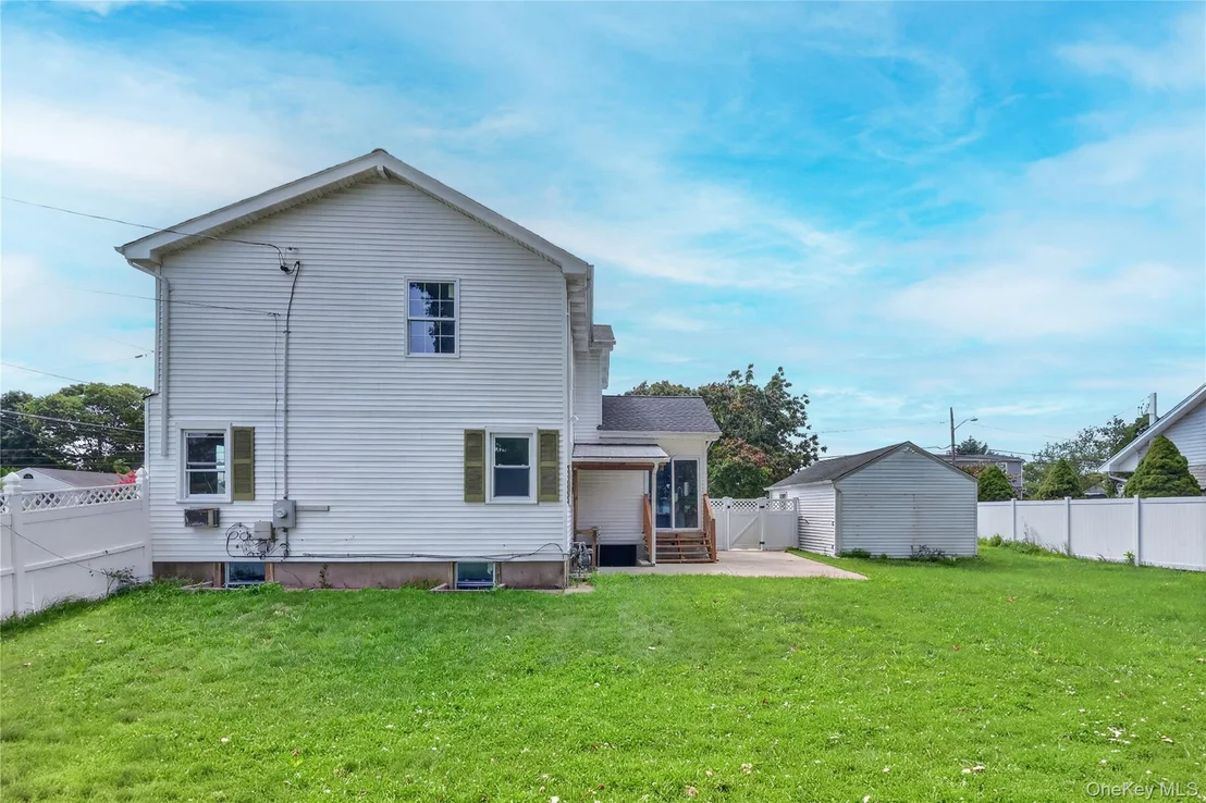 Photo of 72 Peckham Avenue