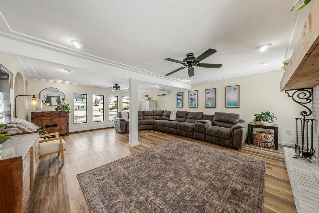 Photo of 33 Scotch Pine Drive