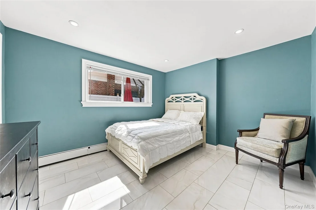 Photo of 614 Pine Lane