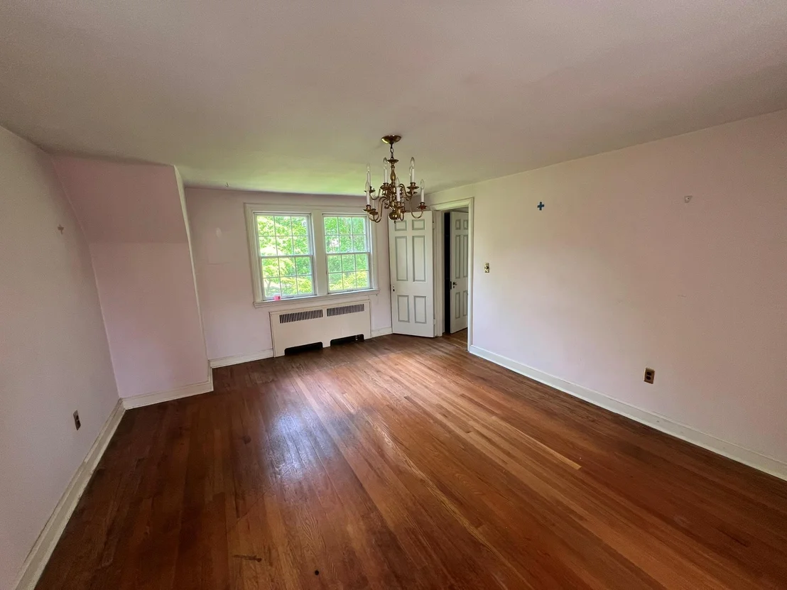 Photo of 35 Smith Avenue