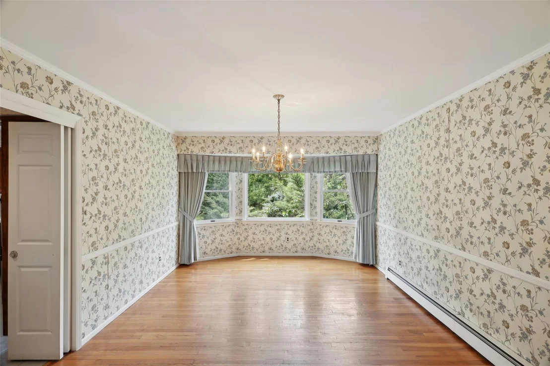 Photo of 54 Robbins Drive