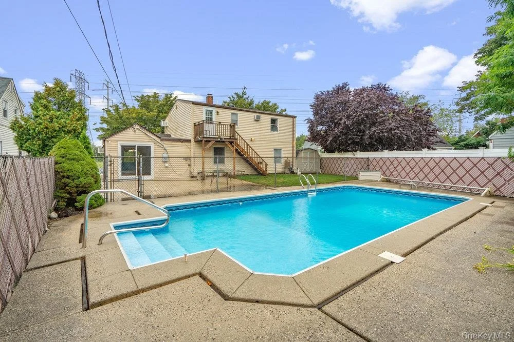 Photo of 20 carnation Road