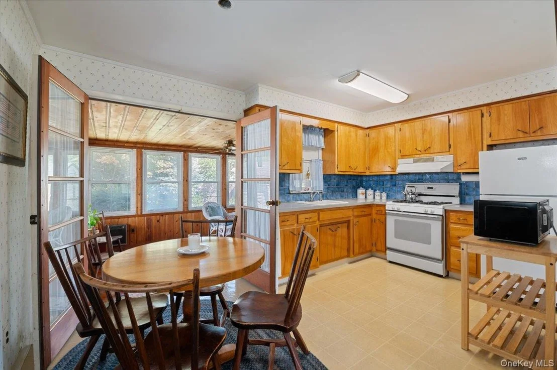Photo of 34 Audrey Avenue