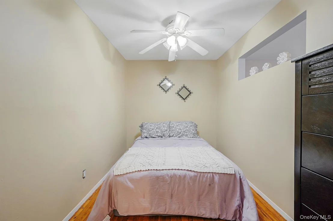 Photo of Unit 37A at 2453 Union Boulevard