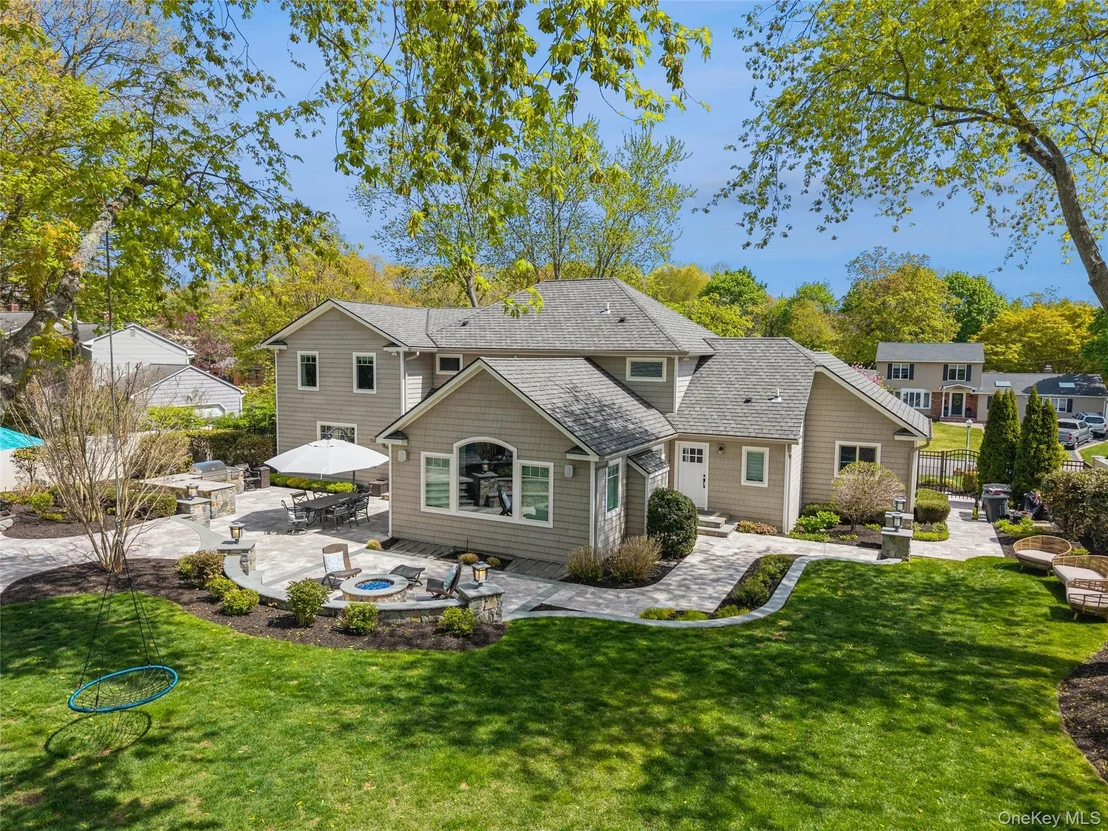 Photo of 10 Kingfisher Drive