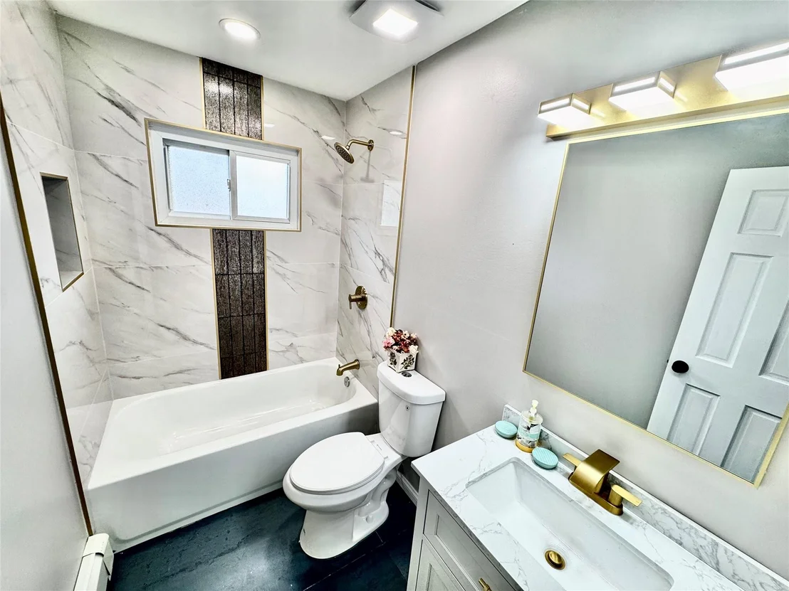 Photo of 38 Moffitt Boulevard