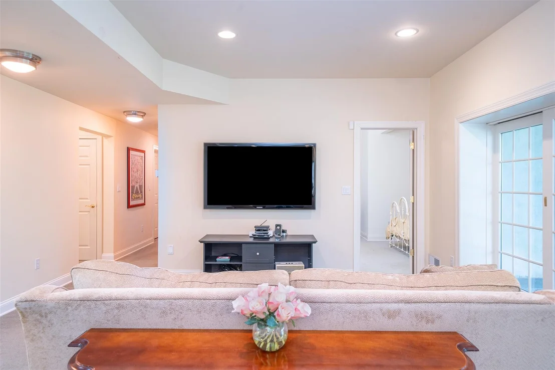 Photo of 8 Turtleback Way