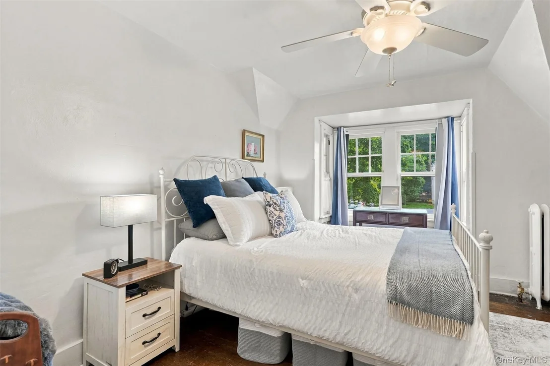 Photo of 27 Clinton Street