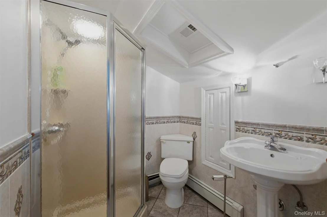 Photo of 12 Leeside Road