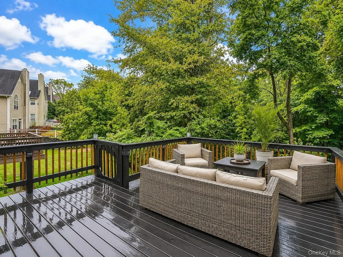 Photo of 182 Benefield Boulevard