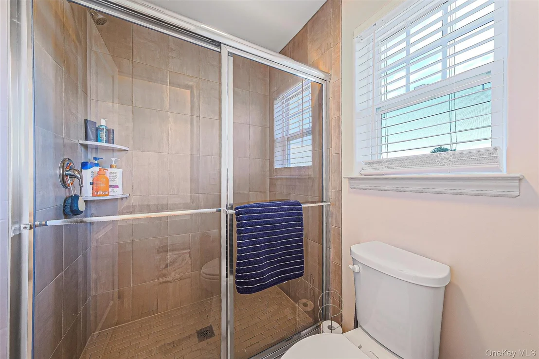 Photo of 7 Pondview Circle