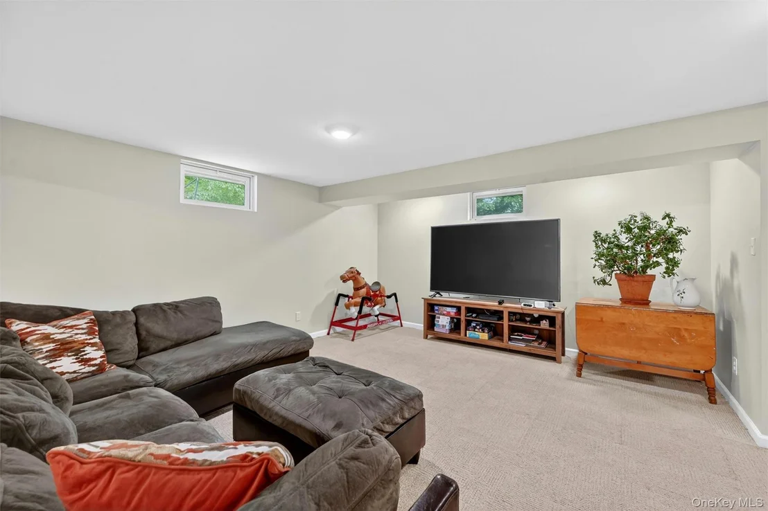 Photo of 8 Mountain Brook Road