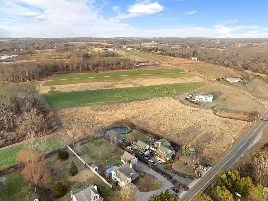 Photo of 110 Peconic Bay Boulevard