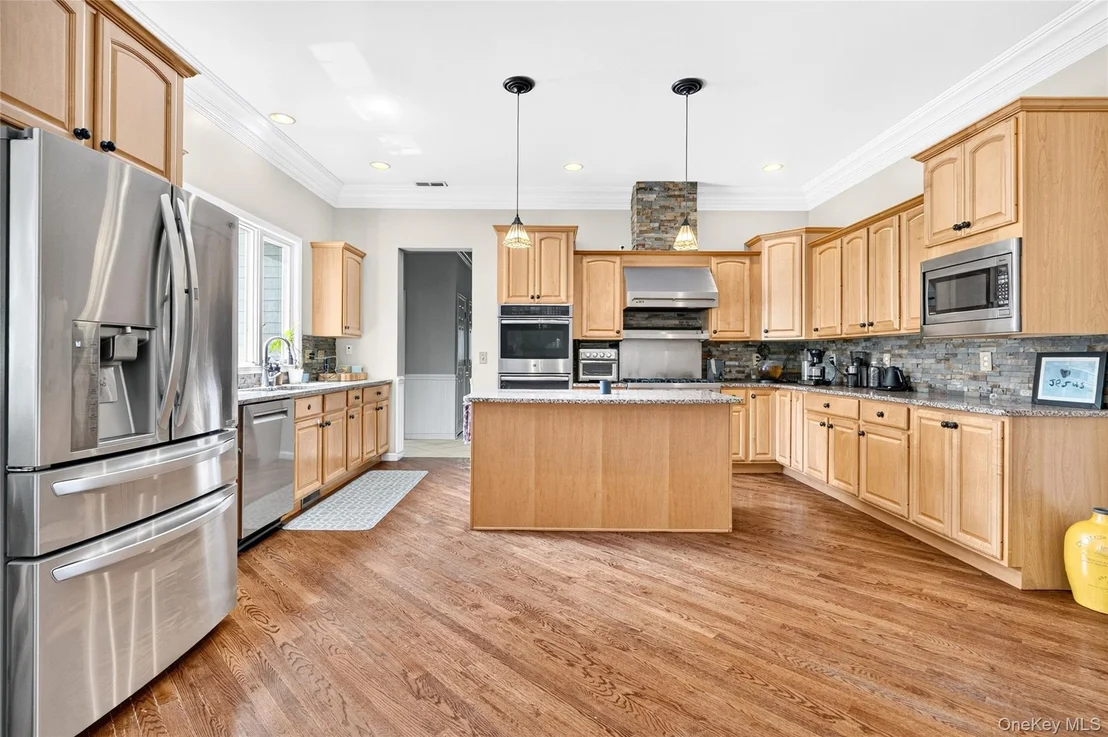 Photo of 12 Meadowview Lane